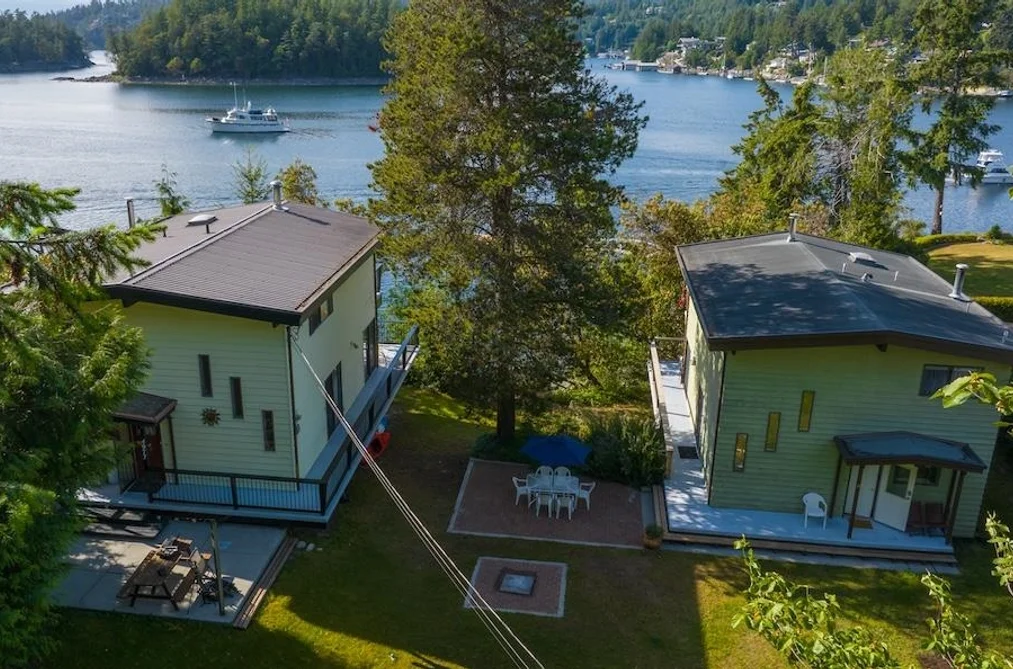 House for sale at 4977-4979 Gonzales Road Madeira Park British Columbia - MLS: R3128314