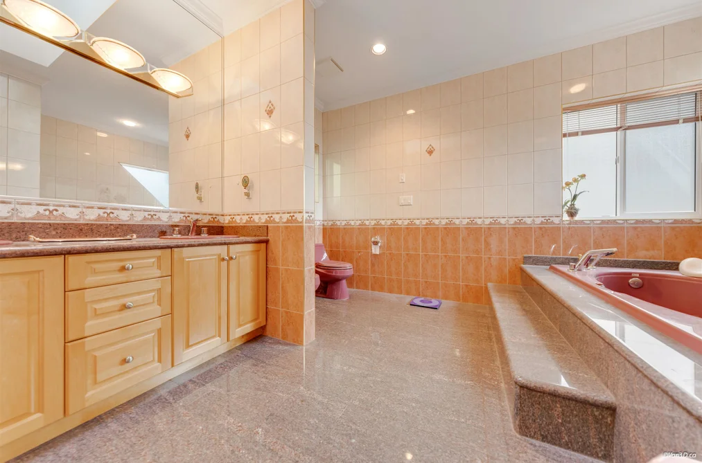 4989 CHALET PLACE, North Vancouver, BC — Residential for Sale — Photo 20 of 36