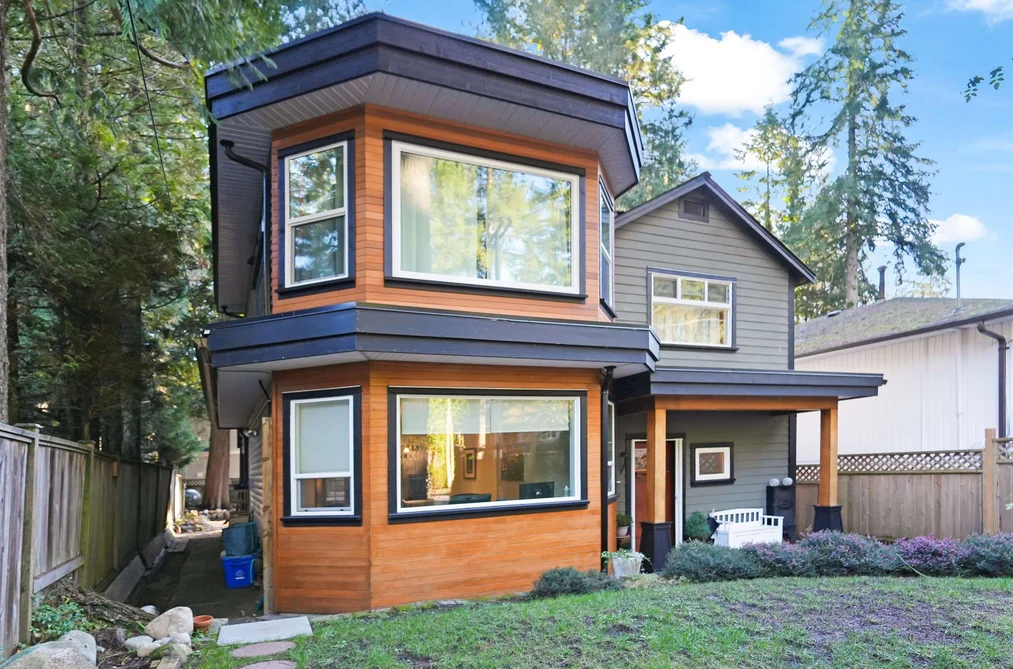 House for sale at 4990 Capilano Road North Vancouver British Columbia - MLS: R3094525
