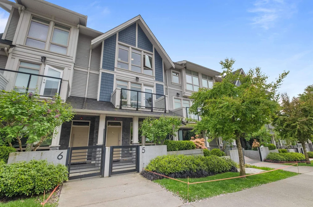 5-115 W Queens Road, North Vancouver, BC - Townhouse for Sale - Photo 22 of 24 5-115 W Queens Road, North Vancouver, BC - Townhouse for Sale - Photo 22 of 24