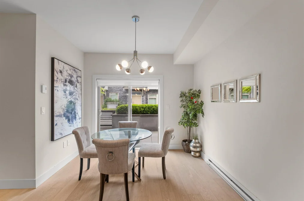 5-115 W Queens Road, North Vancouver, BC - Townhouse for Sale - Photo 9 of 24 5-115 W Queens Road, North Vancouver, BC - Townhouse for Sale - Photo 9 of 24