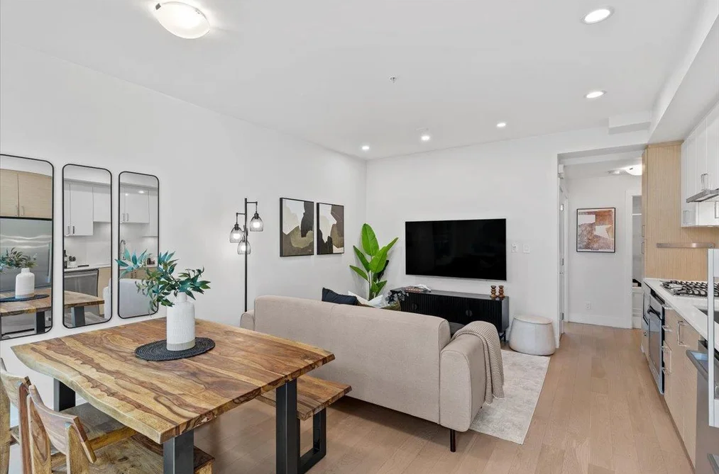 5 1415 E 1ST AVENUE, Vancouver BC V5N 1A4, Vancouver BC — Residential for Sale — Photo 4 of 25
