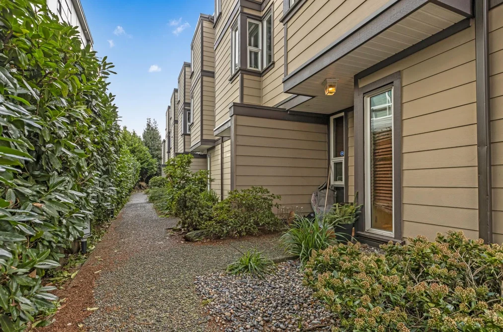 Townhouse for sale at 5 1535 St. Georges Avenue North Vancouver British Columbia - MLS: R3120163