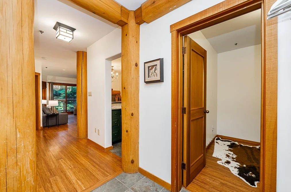 5 2240 NORDIC DRIVE DRIVE, Whistler BC V8E 0P3, Whistler BC — Residential for Sale — Photo 4 of 40