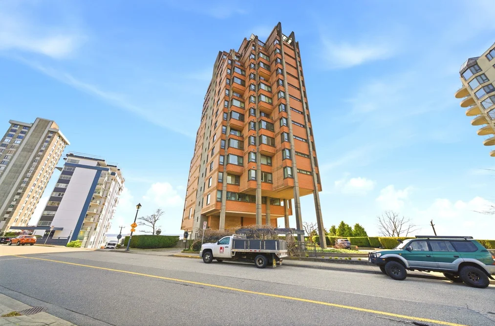 5 2250 BELLEVUE AVENUE, West Vancouver BC V7V 1C6, West Vancouver BC — Residential for Sale - Photo 2