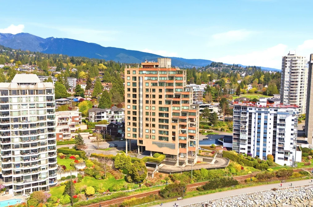 5 2250 BELLEVUE AVENUE, West Vancouver BC V7V 1C6, West Vancouver BC — Residential for Sale - Photo 3