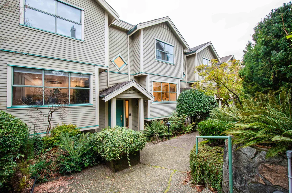 Townhouse for sale at 5 229 E 8th Street North Vancouver British Columbia - MLS: R3084501