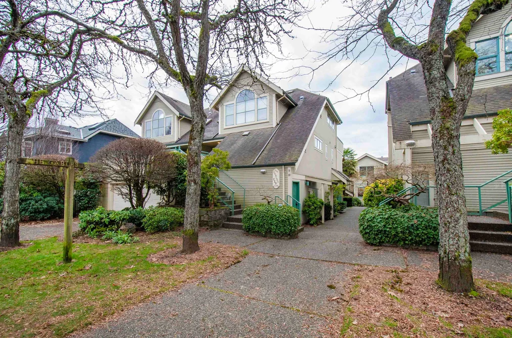 5 229 E 8TH STREET, North Vancouver BC V7L 1Y9, North Vancouver BC — Residential for Sale - Photo 2