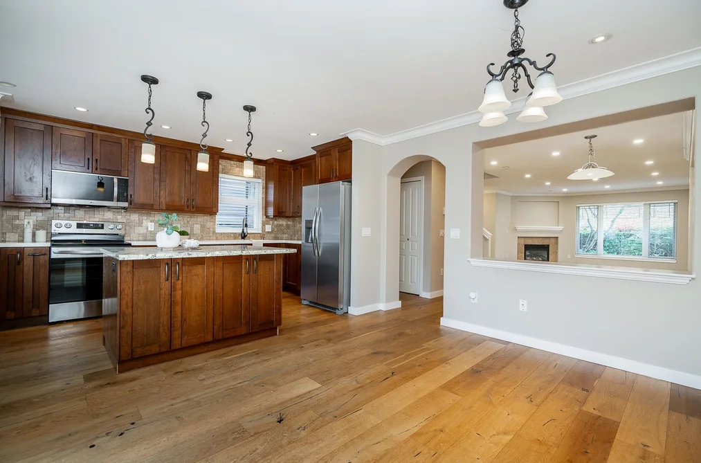 5 2351 PARKWAY BOULEVARD, Coquitlam BC V3E 3P2, Coquitlam BC — Residential for Sale - Photo 4