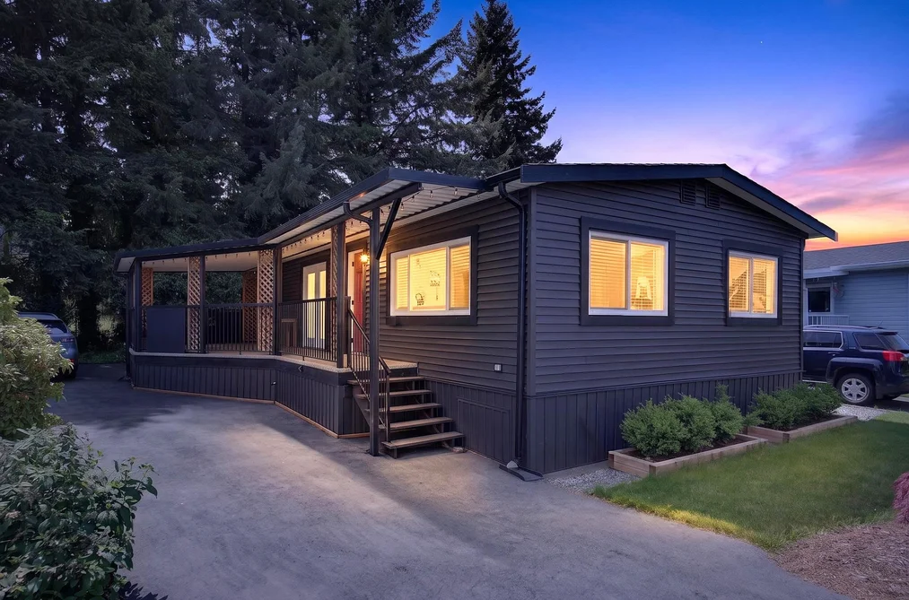 5 31313 LIVINGSTONE AVENUE, Abbotsford BC V2T 4T1, Abbotsford BC — Residential for Sale - Photo 2