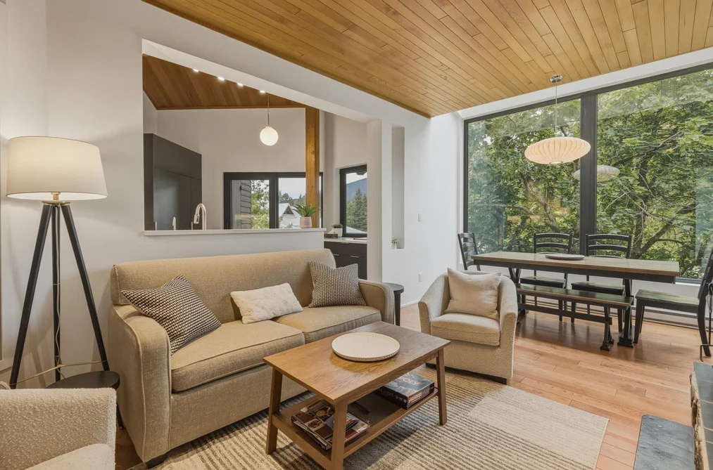 Condo for sale at 5 4201 Sunshine Place Whistler British Columbia - MLS: R3147553