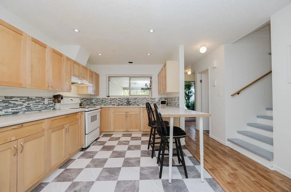 5 623 FARNHAM ROAD, Gibsons BC V0N 1V8, Gibsons BC — Residential for Sale - Photo 7