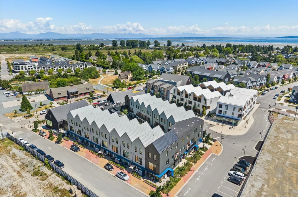 Condo for sale at 5 6340 Market Avenue Delta British Columbia - MLS: R3135993
