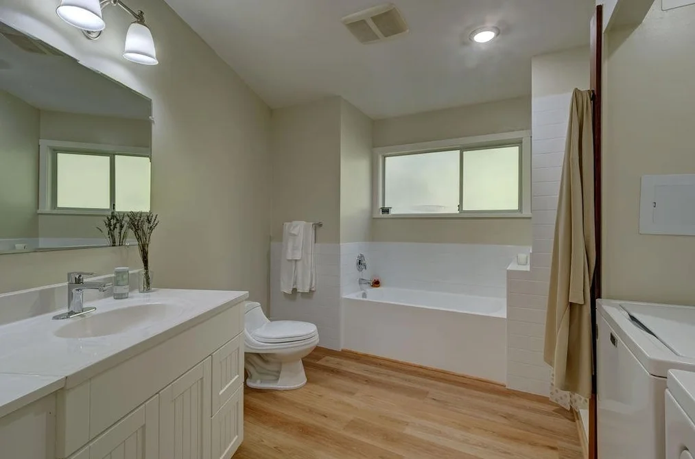 822 GIBSONS WAY, Gibsons BC V0N 1V7, Gibsons BC — Residential for Sale - Photo 7
