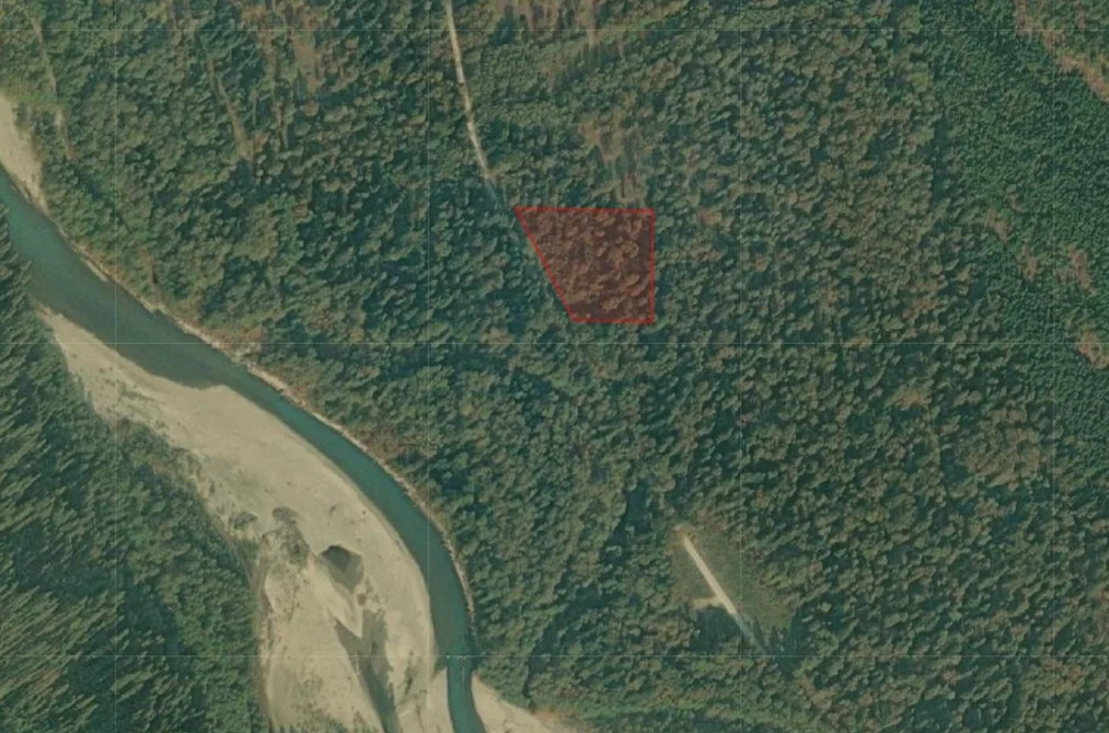 Property for sale at 5 Upper Pitt River Road Pitt Meadows British Columbia - MLS: R3140397