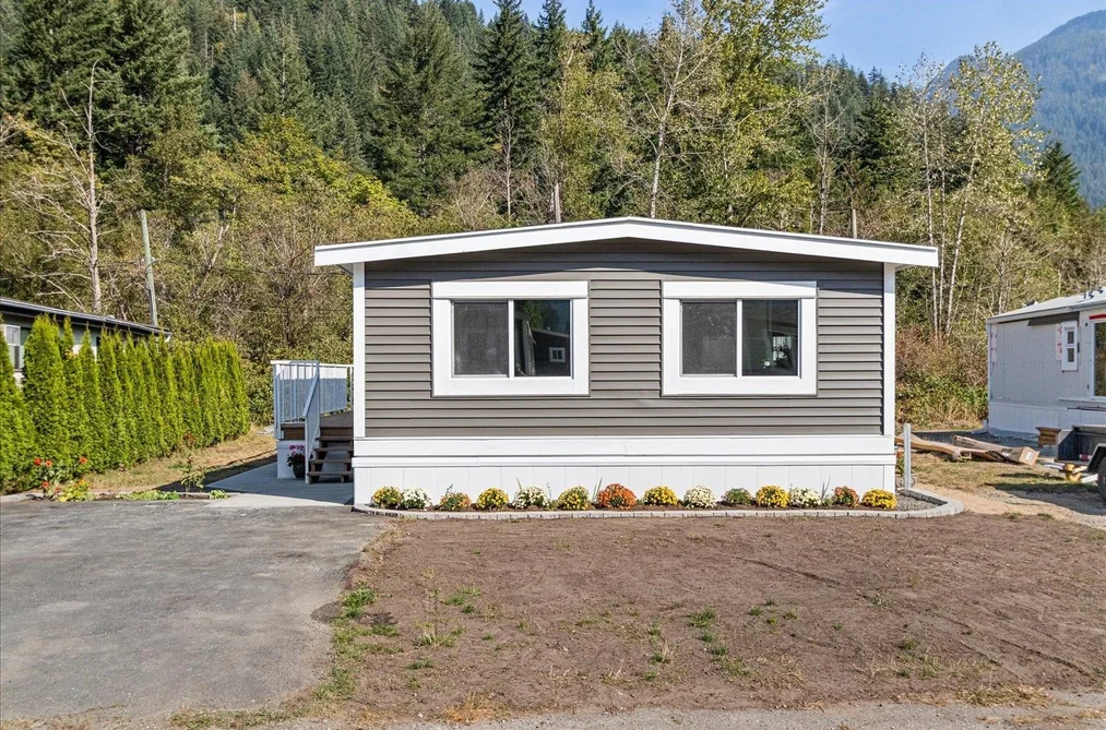 Manufactured Home for sale at 50 65367 Kawkawa Lake Road Hope British Columbia - MLS: R3169267