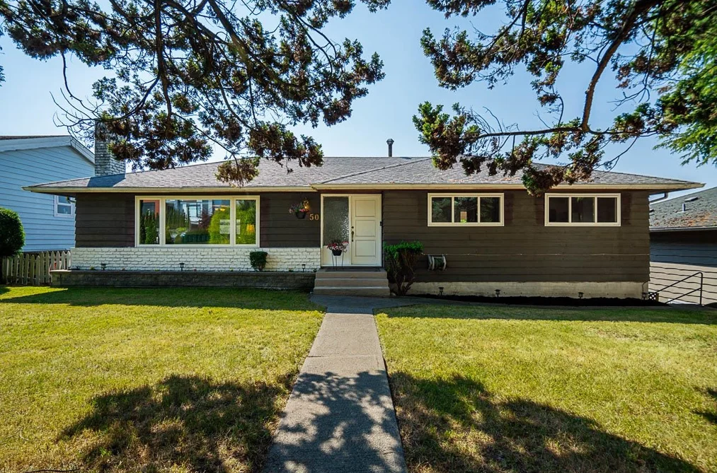 House for sale at 50 East 10th Avenue New Westminster British Columbia - MLS: R3144424