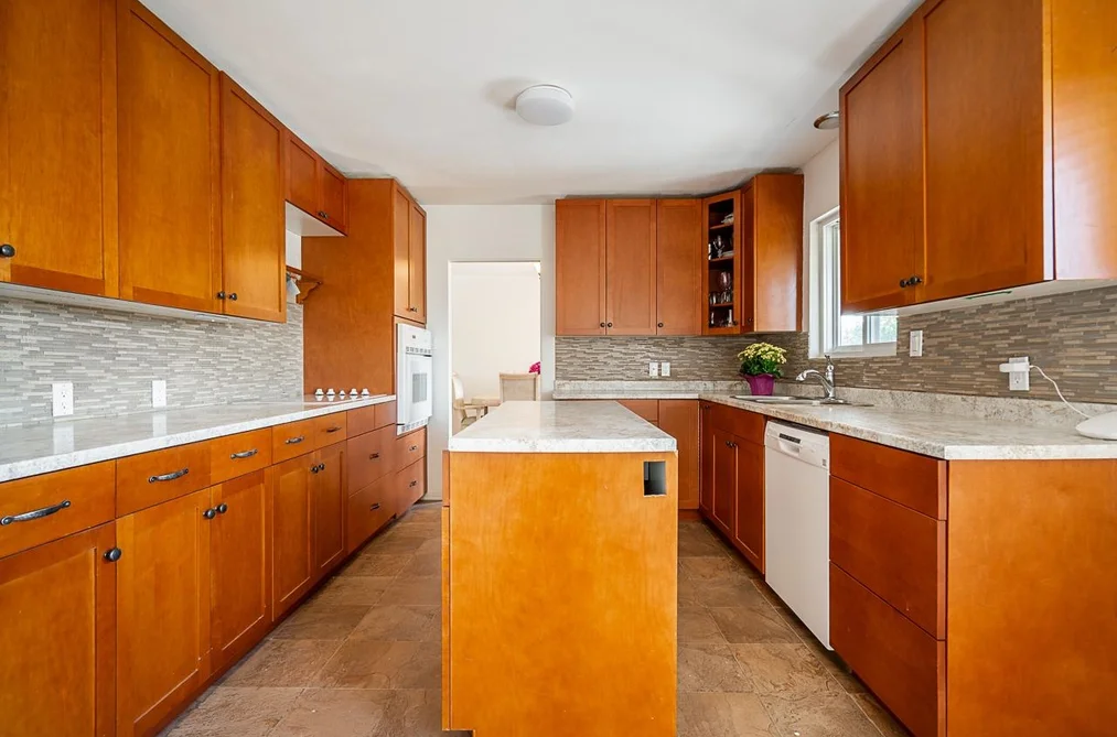 50 EAST 10TH AVENUE, New Westminster, BC — Residential for Sale — Photo 13 of 36