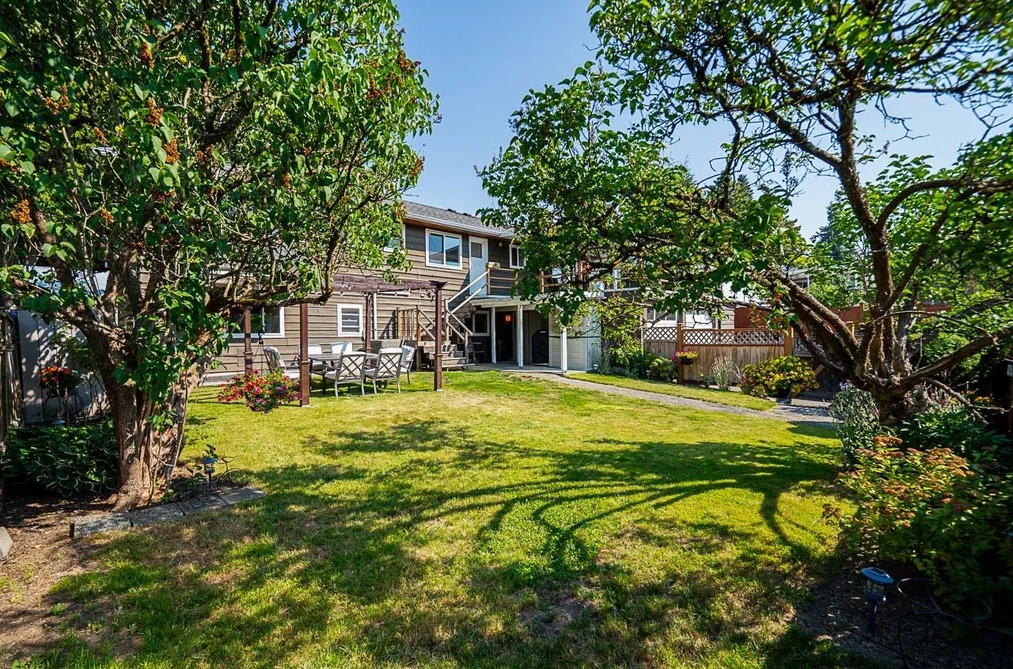 50 EAST 10TH AVENUE, New Westminster, BC — Residential for Sale — Photo 34 of 36