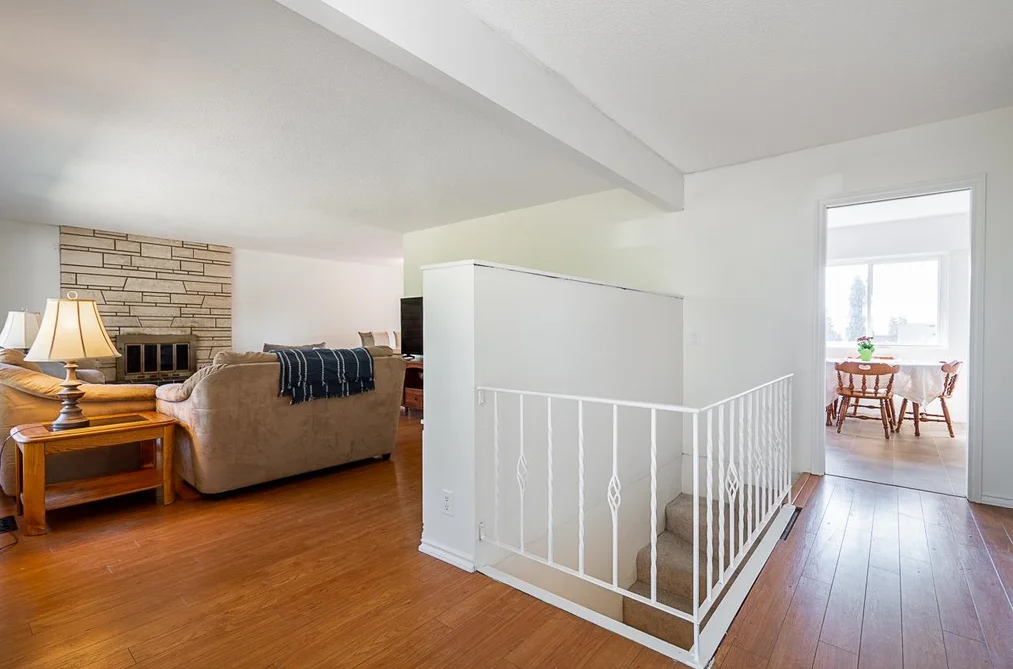 50 EAST 10TH AVENUE, New Westminster, BC — Residential for Sale — Photo 4 of 36