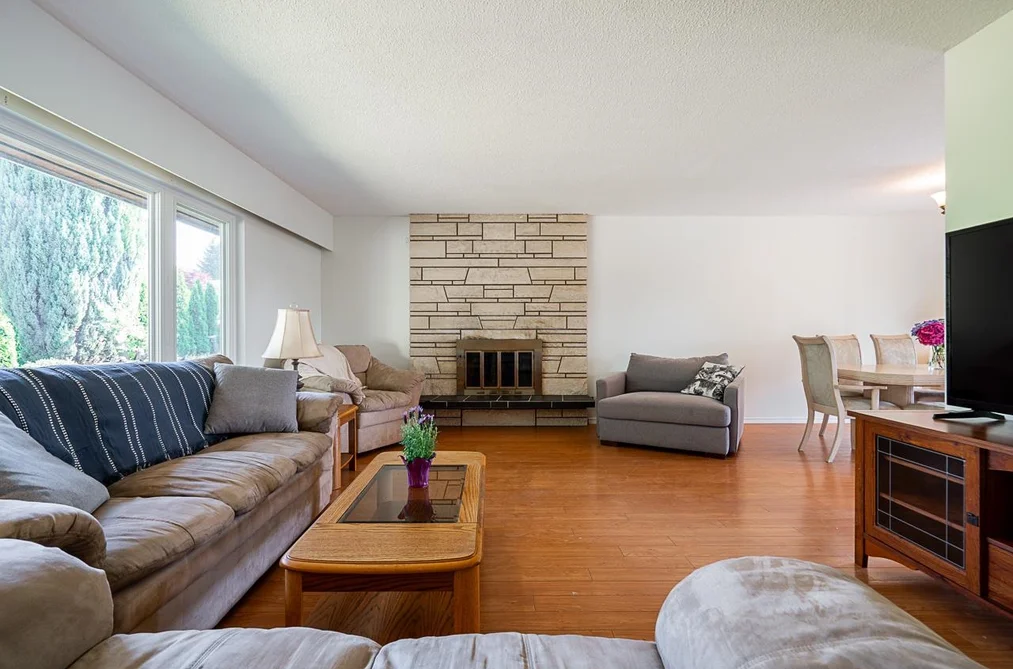 50 EAST 10TH AVENUE, New Westminster, BC — Residential for Sale — Photo 6 of 36