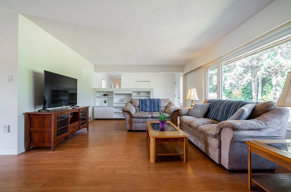 50 EAST 10TH AVENUE, New Westminster, BC — Residential for Sale — Photo 7 of 36
