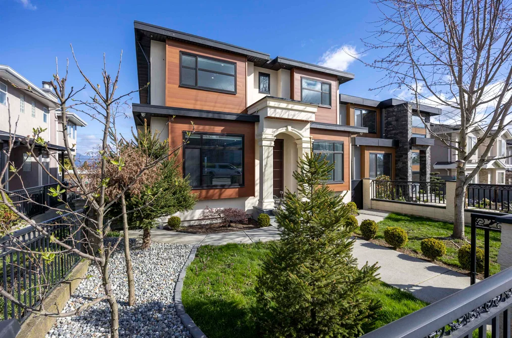 5001 DOVER STREET, Burnaby BC V5H 1R4, Burnaby BC — Residential for Sale - Photo 2