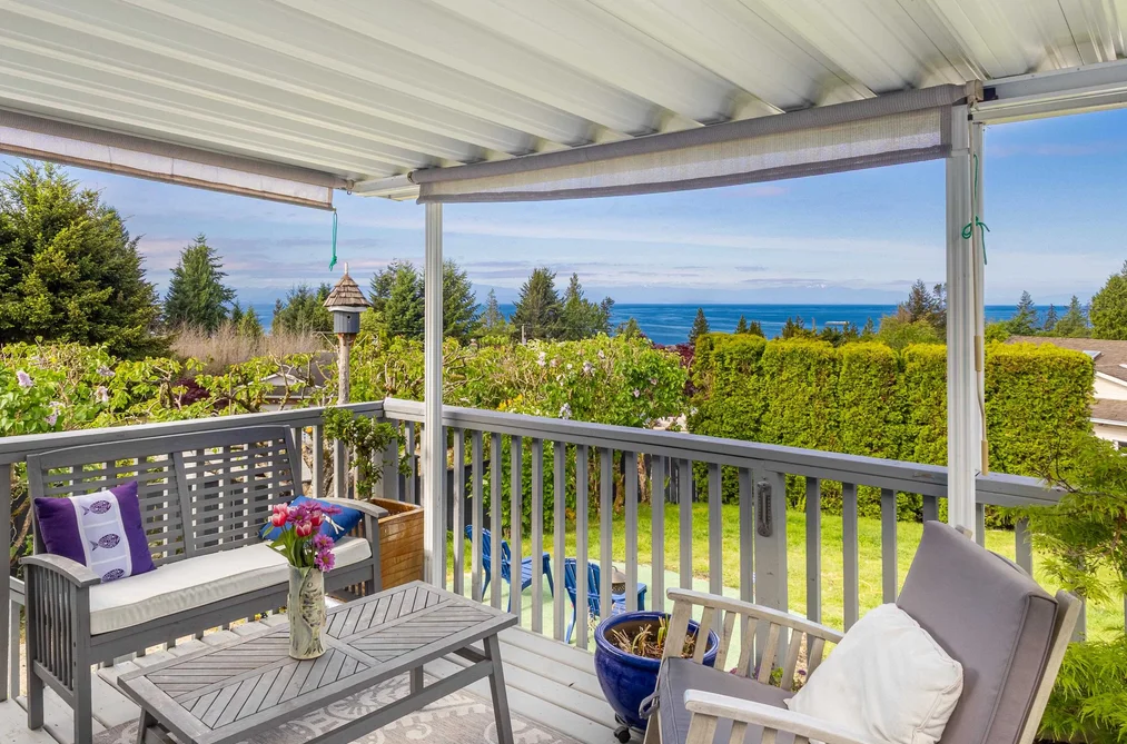 5007 LAUREL AVENUE, Sechelt BC V7Z 0B9, Sechelt BC — Residential for Sale - Photo 2