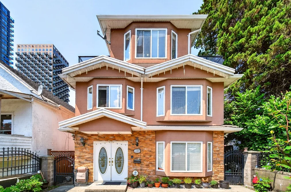 House for sale at 5009 Payne Street Vancouver British Columbia - MLS: R3145961