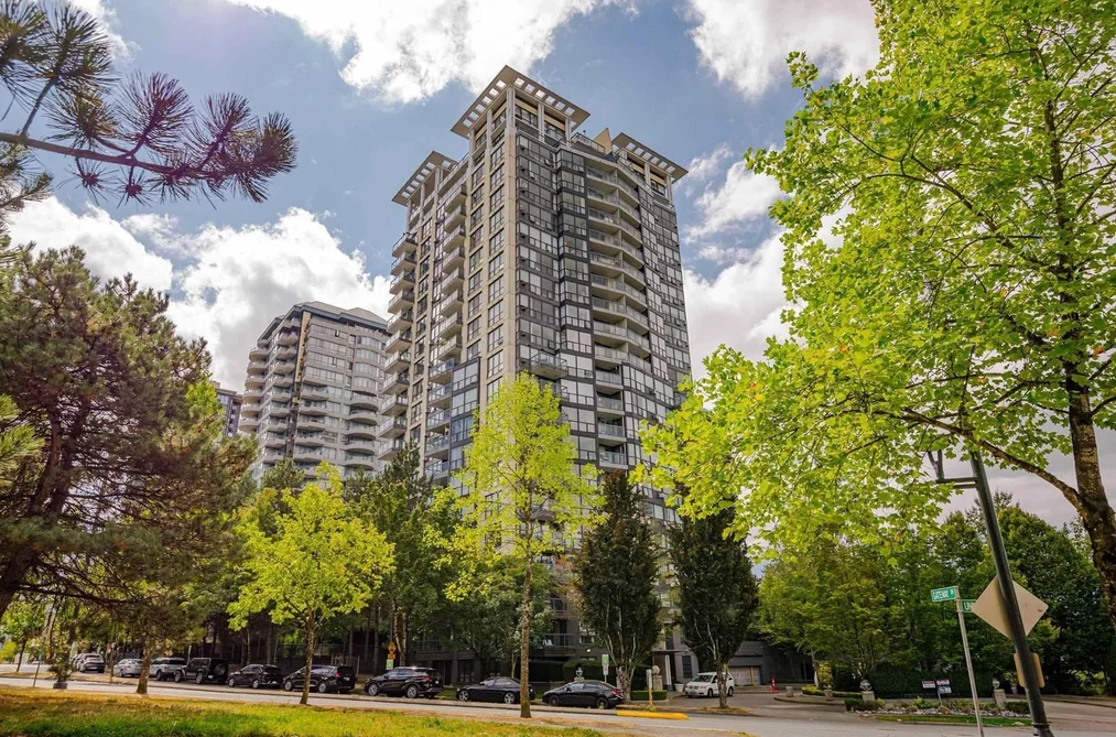 Condo for sale at 501 10899 University Drive Surrey British Columbia - MLS: R3108367