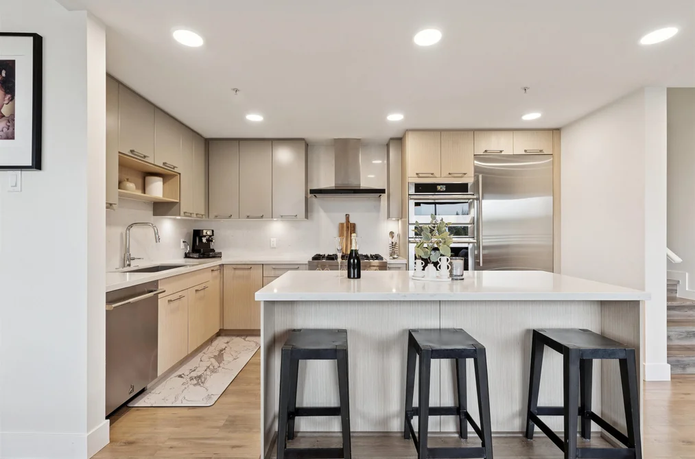 501 14022 NORTH BLUFF ROAD, White Rock BC V4B 3C3, White Rock BC — Residential for Sale - Photo 2