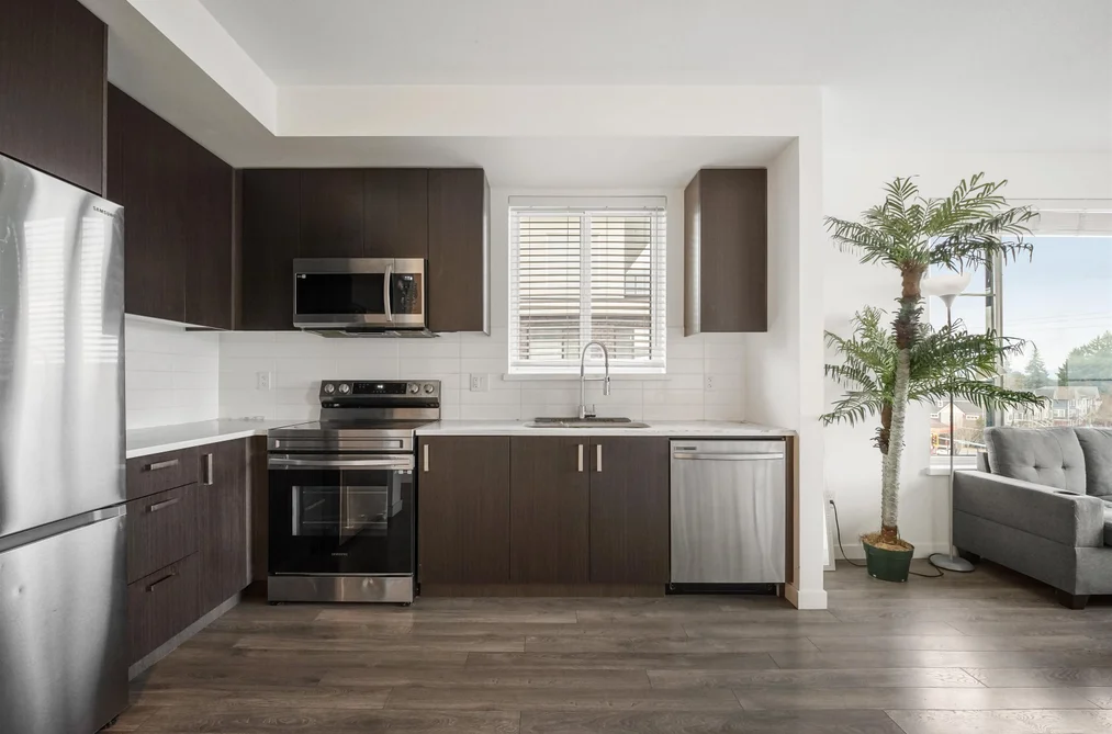 Condo for sale at 501 15858 Fraser Highway Surrey British Columbia - MLS: R3118594