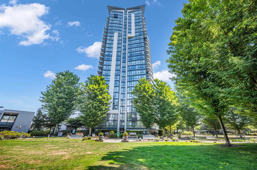Condo for sale at 501 2225 Holdom Avenue Burnaby British Columbia - MLS: R3151485