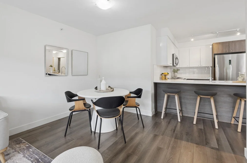 501 2525 CLARKE STREET, Port Moody BC V3H 1Z3, Port Moody BC — Residential for Sale — Photo 6 of 39