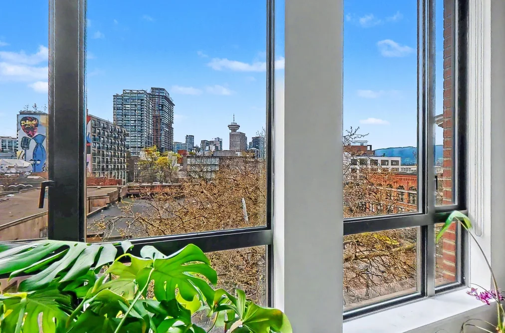 501 28 POWELL STREET, Vancouver BC V6A 1E7, Vancouver BC — Residential for Sale - Photo 3