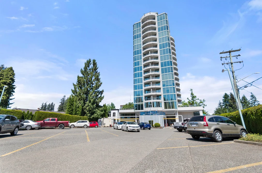 Condo for sale at 501 32330 South Fraser Way Abbotsford British Columbia - MLS: R3127841