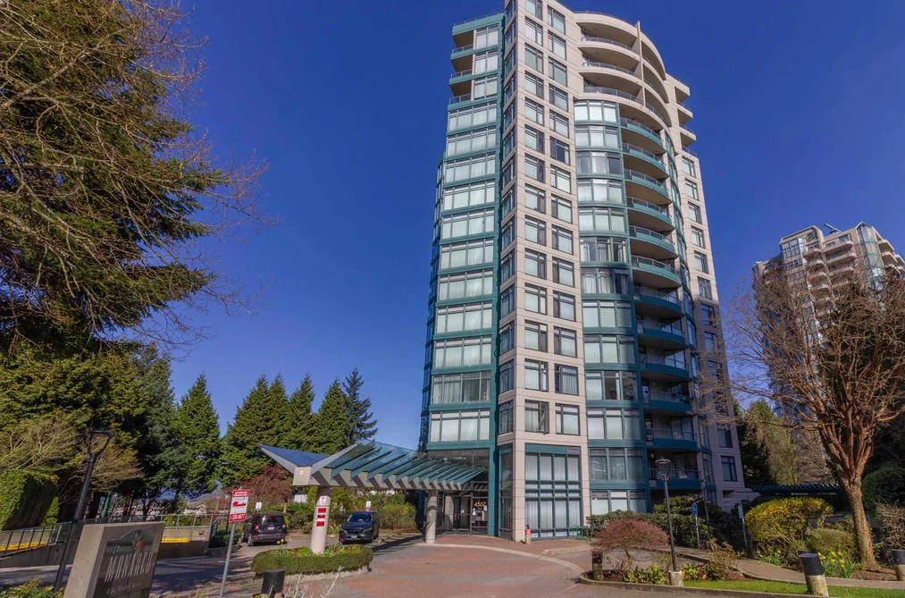 Condo for sale at 501 4567 Hazel Street Burnaby British Columbia - MLS: R3152319