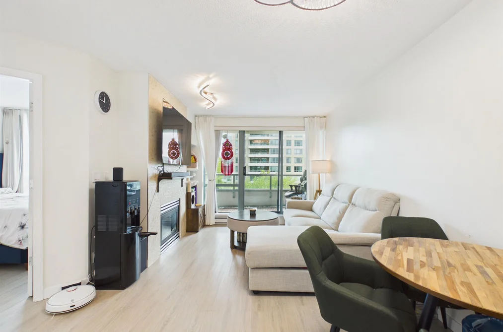 501 6611 SOUTHOAKS CRESCENT, Burnaby BC V5E 4L5, Burnaby BC — Residential for Sale - Photo 2