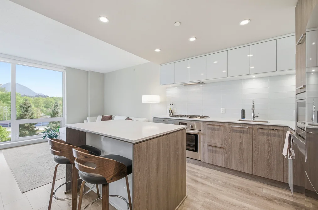 501 680 SEYLYNN CRESCENT, North Vancouver BC V7J 0B5, North Vancouver BC — Residential for Sale - Photo 3