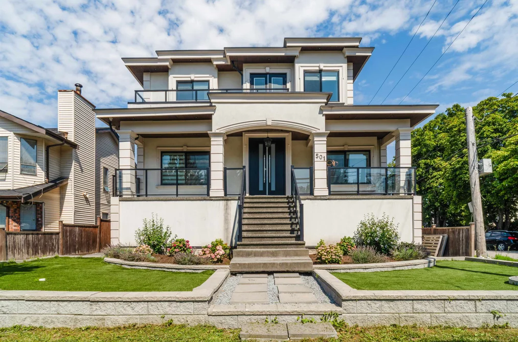 House for sale at 501 Ewen Avenue New Westminster British Columbia - MLS: R3154020