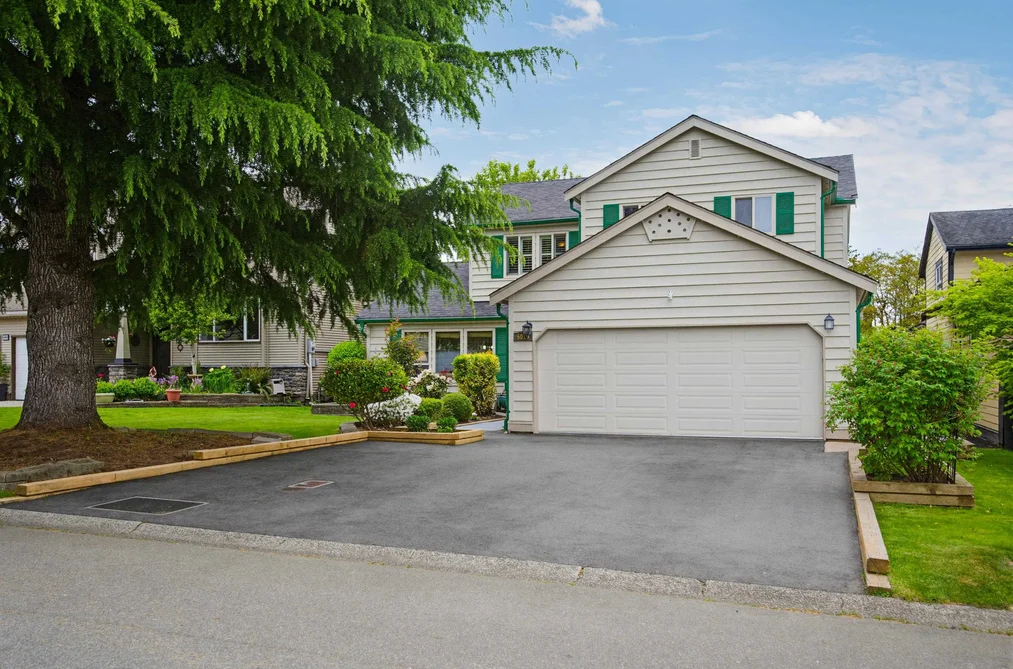 5019 200B STREET, Langley BC V3A 7J1, Langley BC — Residential for Sale - Photo 2