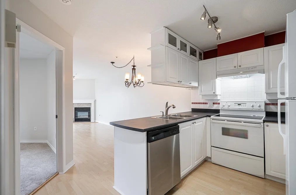 502 1035 AUCKLAND STREET, New Westminster BC V3M 1K9, New Westminster BC — Residential for Sale - Photo 6