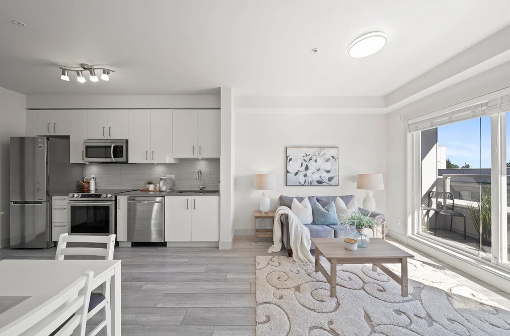 Condo for sale at 502 13978 Fraser Highway Surrey British Columbia - MLS: R3164412