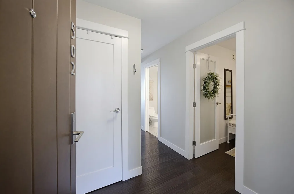 502 14955 VICTORIA AVENUE, White Rock BC V4B 1G2, White Rock BC — Residential for Sale - Photo 2