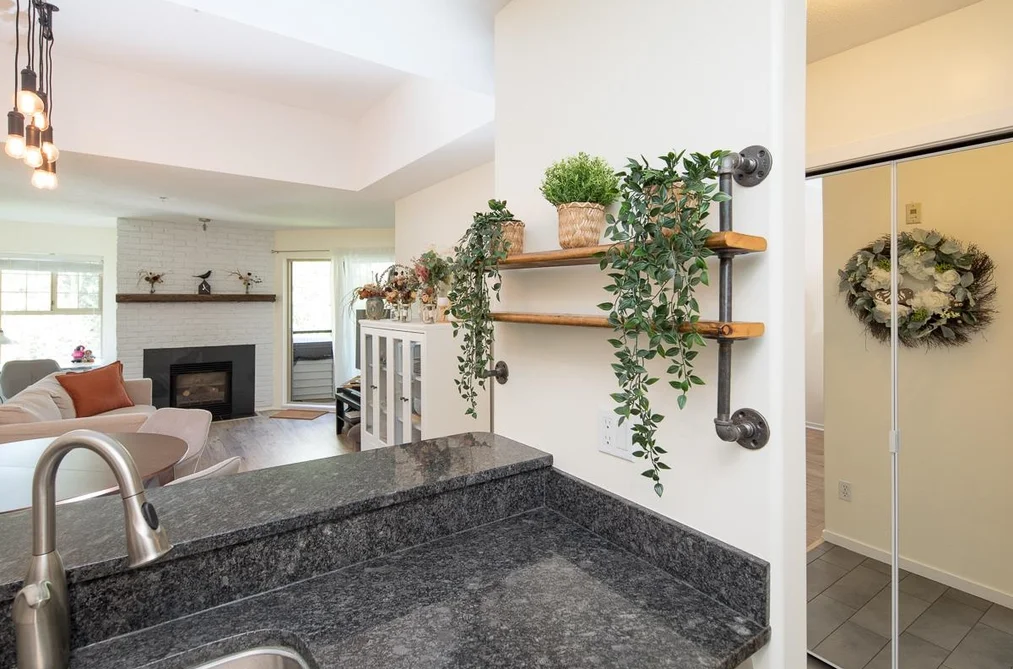 Condo for sale at 502 214 Eleventh Street New Westminster British Columbia - MLS: R3084094