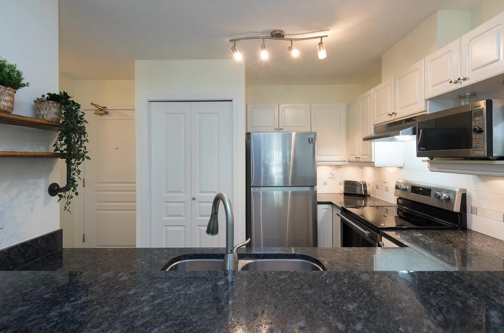 502 214 ELEVENTH STREET, New Westminster BC V3M 4C9, New Westminster BC — Residential for Sale - Photo 4