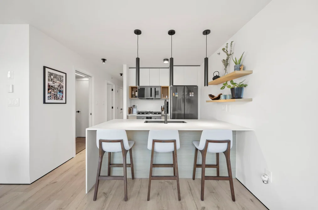502 2979 GLEN DRIVE, Coquitlam BC V3B 0B2, Coquitlam BC — Residential for Sale — Photo 4 of 26