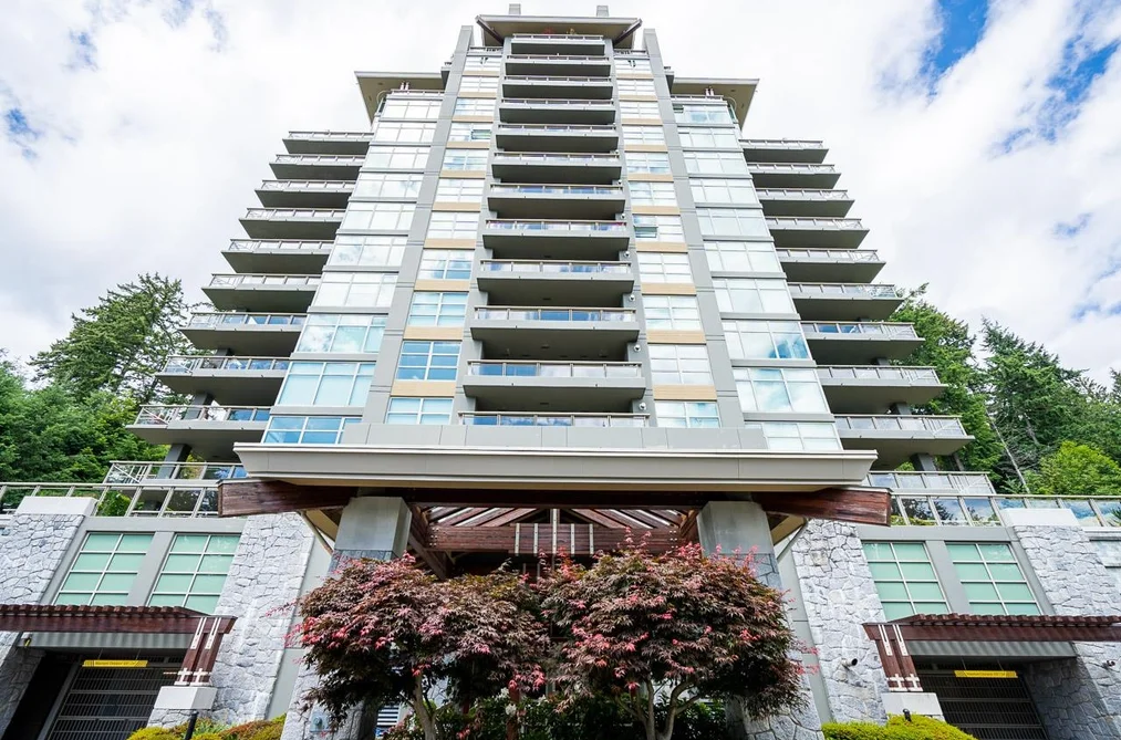 Condo for sale at 502 3335 Cypress Place West Vancouver British Columbia - MLS: R3125853