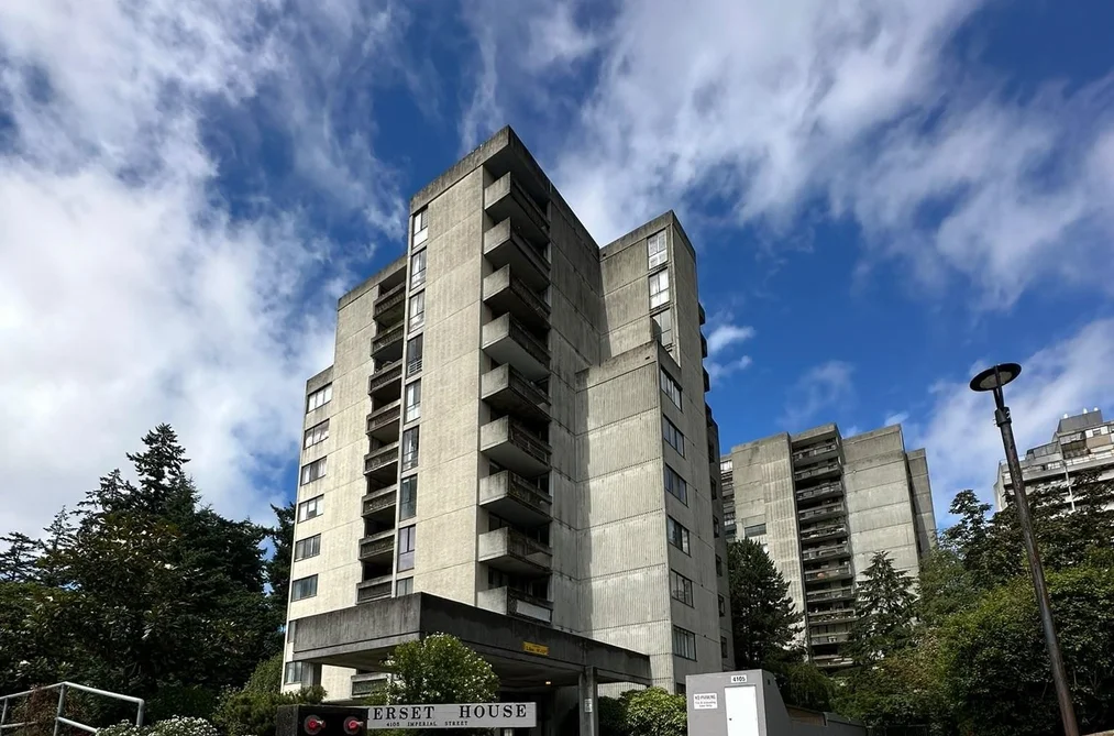 Condo for sale at 502 4105 Imperial Street Burnaby British Columbia - MLS: R3157213