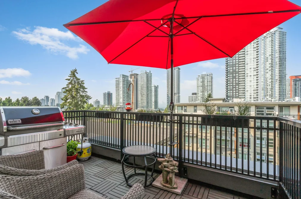 Condo for sale at 502 609 Cottonwood Avenue Coquitlam British Columbia - MLS: R3154281